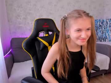 webcam girl nelly_mine capture image #2512829