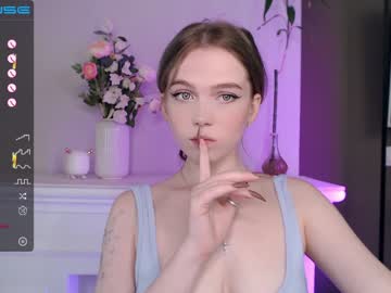 webcam girl small_blondee capture image #2935460