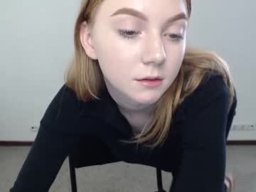 webcam girl sweet_shy_shy capture image #2089487