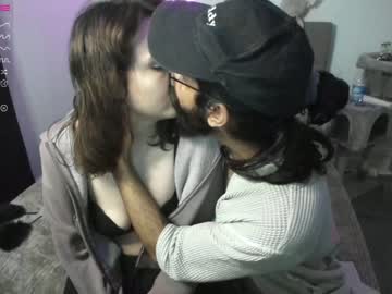 webcam couple snowy_emily capture image #2934375