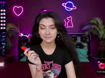 webcam girl tiffany_whootson capture image #2239935