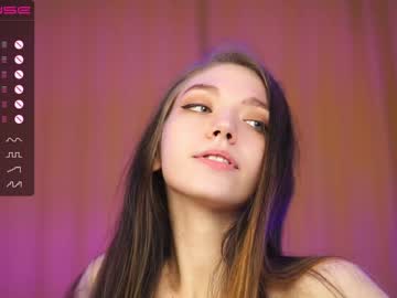 webcam girl angels_kiss capture image #2686920