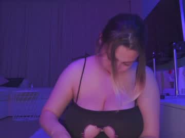 webcam girl aveksmr capture image #2704850
