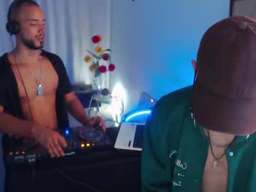 webcam man fratguysonline capture image #2541596