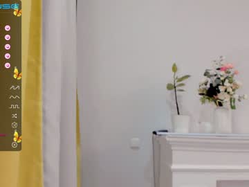 webcam girl small_blondee capture image #2681073