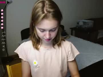 webcam girl shy_mirabel capture image #2995186