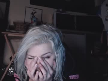 webcam girl kipsy420 capture image #1026351