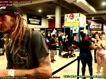webcam couple honeyand_thebear capture image #2229172