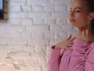 webcam girl lili__baulenger_ capture image #4055938