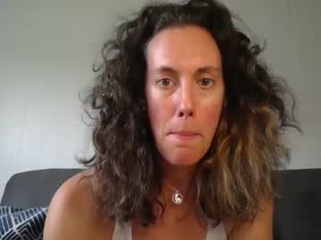 webcam girl sixfootsiren capture image #4032726
