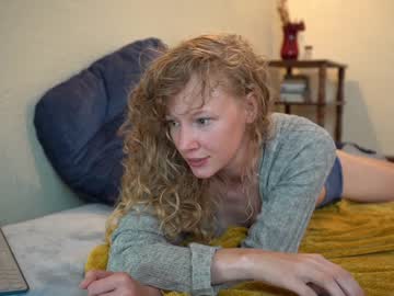 webcam girl sistinehashands capture image #2436088