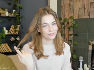 webcam girl thomashelena capture image #1248920