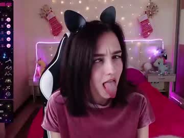 webcam girl queen_kitty1818 capture image #3354432