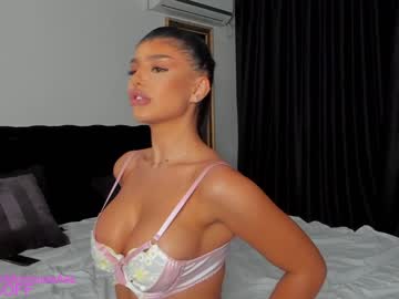 webcam girl moniqueeass capture image #2738281